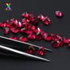 Suministro de fábrica en forma de corazón 8# gema de corindón rojo oscuro 3*3-8*8 mm amor rubí sintético resistente a altas temperaturas piedra desnuda