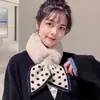 Bufanda de Felpa para Mujer 2026 Nuevo Invierno Estilo Coreano Linda Versátil Cálida Cuello de Piel Cruzado Calentador de Cuello