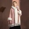Capa Larga con Capucha para Mujer con Cuello Grande de Piel, Forrada de Polar, Engrosada, con Borlas, Piel de Cordero Sintética, Rosa