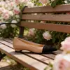 En Stock~2026 Zapatos de Nuevo Estilo Inspirados en Chanel con Bloques de Color, Puntera Puntiaguda y Tacones Gruesos Plateados, Estilo Suave, Versátiles para Usar al Aire Libre