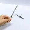 Mini Espada Famosa Liga de Zinco Modelo de Espada Arma com Bainha Brinquedo Faca Oriental Japonesa Pingente Artesanato de Metal