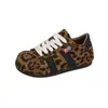 Nuevas zapatillas casuales de estilo coreano, modernas y versátiles para estudiantes, perfectas para el estilo urbano y el uso en otoño.