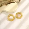 Pendientes Retro de Rayas Verticales Estilo Europeo y Americano Estilo Lujo Ligero Acero Inoxidable Corazón Hueco Pendientes de Mariposa Pendientes de Nicho para Mujer