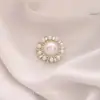 Broche de Laço Coração Simples para Mulheres, Corsage de Luxo, Alfinete Anti-Exposição para Gola Feminina, Alfinete de Cardigã, Acessório de Roupa