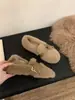 Zapatos blancos peludos para mujer, que aumentan la altura, para otoño e invierno 2026, forrados de felpa, zapatos de algodón cálidos, zapatos de algodón versátiles, mocasines