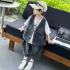 X299 Traje de Verano para Niños Ropa para Niños Estilo Coreano Chaleco de Mezclilla Camiseta de Manga Corta Pantalones Cortos Conjunto de Tres Piezas Ropa para Niños