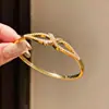 Pulseira vazada com letra em zircônia banhada a ouro 18K real, luxo leve, alta qualidade, personalizada, joia de moda nicho para mulheres