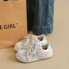 Zapatillas de Entrenamiento Alemanas para Mujer 2026 Verano Estilo Universitario Caladas Zapatos Blancos Suela Gruesa Panel de Malla Transpirable Zapatos Deportivos Casuales Zapatos para Mujer