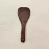 Espátula de madeira para asa de frango sem pintura conjunto completo de colher de sopa de madeira utensílios de cozinha de madeira para uso doméstico espátula de cozinha antiaderente conjunto de utensílios de cozinha de madeira atacado