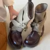 Botas western femininas com design de laço retrô, coleção outono/inverno 2026, salto grosso, efeito emagrecedor, botas Martin, cano curto, botas de montaria