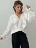 Blusa Francesa de Gola V com Babados, Elegante Blusa de Renda com Manga Lanterna, Top de Renda Puro Algodão Solto Retrô