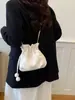 2026 Verano Nuevo Estilo Coreano Texturizada Compras Pequeña Bolso Cruzado Cordón Bolso Cubo Plegado Suave Cuero Bolso de Hombro al por Mayor Bolso de Mujer
