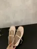 Zapatos de remaches bajos estilo coreano para mujer que aumentan la altura, nuevos zapatos Mary Jane negros de suela blanda vintage para el verano, para combinar con faldas