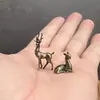 Venta Caliente Transfronteriza Adornos de Micro Paisajismo Plantas Simulación Mini Flor de Ciruelo Ciervos Animales Pequeños Ciervos Lindos Decoraciones de Escritorio