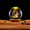 Astronauta Lunar Popular Transfronterizo USB Bola de Cristal Luminosa con Tallado Creativo Adornos de Escritorio Luz Nocturna Regalo