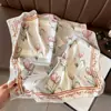 Nuevo Pañuelo Cuadrado de Seda de 70 cm para Atar en Bolsos Mujeres Moda Primavera Verano Versátil Tacto de Alta Gama Todas las Estaciones Delgado Protección Solar Pañuelo de Seda Chal Venta al por Mayor