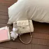Bolso de Mujer de Alta Gama Transfronterizo con Gran Capacidad, Nuevo Diseño de Nicho Verano 2026, Bolso de Cadena Acolchado de Hombro Cruzado