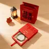 Nuevo Estilo Las Cosas Buenas Suceden Caja Colgante de Película Pe Cajón Rojo Caja de Empaque para Joyería y Coleccionables Caja de Regalo Pequeña Estampada en Oro de Alta Gama
