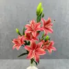 Decoración de Boda Mei Bao Arreglo Floral Artificial de Lirio de 6 Cabezas para Decoración de Mesa de Hogar y Hotel Flores Falsas