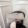 Bolsa Feminina 2025 Novo Estilo Qualidade Nova Feminina Retro Francês Tendência Simples Ombro Transversal Bolsa Tote