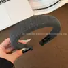 Diadema retro de alta calidad con dientes para otoño e invierno para mujer, diseñada para realzar la apariencia de la coronilla, nuevo estilo 2026, antideslizante, accesorio para el cabello versátil