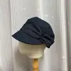 Sombrero de Pescador Coreano al por mayor 2026 Nuevo Estilo con Pliegues Laterales, Ala Suave, Protector Solar para Mujer, Sombrero de Equitación Casual para Otoño e Invierno, Adelgazante