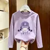 Camiseta de algodão puro de manga comprida para meninas, novo modelo outono 2026, camiseta básica para usar por dentro ou por fora, top casual infantil para primavera e outono