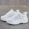 Zapatos Deportivos Casuales Cómodos para Mujer Pequeña, Suela Gruesa para Aumentar Altura, Suela Suave, Superficie Suave, Estilo Papá, con Pedrería, Novedad Verano 2026