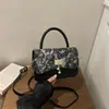 Versátil bolso pequeño cuadrado casual personalizado de patchwork para mujer, nuevo y elegante, de alta calidad, moderno, de nicho, bandolera