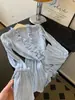 Nueva Moda Azul Estilo Francés Cuello en V Pétalo Manga Larga Camisa para Mujer 2026, Elegante y Adelgazante Versátil Top 11066