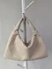 Bolsa Feminina de Tecido Nova Moda Outono e Inverno Bolsa Bolinho Senso de Alta Classe Grande Capacidade Transfronteiriça Tendência Versátil Bolsa de Mão para o Dia a Dia