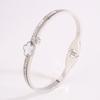 Pulsera de Acero de Titanio con Diamantes y Fila de Flores Pequeñas Blancas Frescas, Moda para Mujer, Elegante Estilo Europeo y Americano, Pulsera de Pétalos, Joyería
