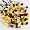 Resina Digital Mixta Accesorios Pequeños Hechos a Mano DIY Pegamento de Crema Agujero Zapatos Pegatinas para Refrigerador Papelería Material para Tazas de Agua Parches