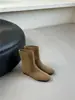 Chuyuji 2026 Outono/Inverno Novas Botas Birkenstock Vintage Foscas Aumentadoras de Altura Emagrecedoras Botas Femininas Slim