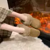 Pantuflas retro y casual estilo Birkenstock para usar en exteriores, nueva colección otoño/invierno 2026, forradas de felpa, fáciles de poner y con un diseño peludo de punta cerrada.