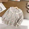 Nuevas camisas de primavera y otoño para niñas, camisas elegantes de manga larga para bebés, tops casuales de cuadros de primavera para niños, comercio exterior