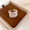 Serenidad de Té Blanco, Anillo Abierto Irregular de Perla Tejido Plegado, Anillo de Dedo Índice de Lujo Ligero de Gama Alta, Accesorio de Mano de Moda