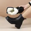 Nuevas botas cortas de otoño e invierno para mujer, con forro de felpa y suelas suaves, cálidas botas de moda hasta la mitad de la pantorrilla con cuero y piel integrados