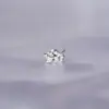 Clavo de Hueso de Oreja de Zirconia Flor Destellante Hoja Rosca Externa Clavo de Oreja Gratis Acero de Titanio 316 Microincrustado Zirconia Estilo Ins Perforación