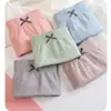 Ropa interior de mujer de alta calidad y a la moda para comercio exterior, bragas tipo triángulo de algodón puro con entrepierna de grafeno de alta elasticidad sin costuras para niñas, venta al por mayor