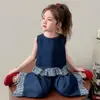 Conjunto de Verano de Mezclilla para Niñas 2026 Nuevo Elegante Conjunto de Dos Piezas con Top sin Mangas de Encaje y Pantalones Rectos para Niñas Pequeñas
