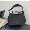 Bolso multicapa casual para mujer, estilo nuevo, ligero, de un solo hombro, bandolera, urbano, simple, para madres de mediana edad y mayores, bolsa pequeña de tela, transfronterizo