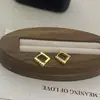 Pendientes Cuadrados Inspirados en el Diseño Europeo y Americano para Mujer, Chapados en Oro de 18 Quilates sobre Plata de Ley S925, Pendientes de Aro Geométricos Minimalistas