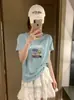 Ying+ Treze Linhas Estampa de Letras em Quadrinhos Manga Flare Floco de Neve Algodão Camiseta Gola Redonda Emagrecedora Versátil Manga Curta M36-7265