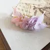 Nuevo Pasador de Flor de Tela Dulce Estilo Chino con un Toque de Lujo, Exquisito Clip de Pato, Accesorio para el Cabello de Moda y Elegante con un Diseño Único