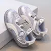 Zapatos deportivos de malla transpirable para niños de 6-8-12 años, zapatos casuales de otoño para niñas con diseño de gato KT de dibujos animados, zapatos infantiles ligeros antideslizantes