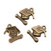 Acessórios de liga de zinco de 3 cores 17*18mm Pingente de chapéu de formatura DIY Charme para temporada de formatura Acessórios para colar e pulseira