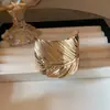 Europeu e Americano Luxo Leve Alto Padrão Exagerado Folha Aberta Larga Pulseira Marca Grande Exibição Latão Banhado a Ouro Latão Vintage Pulseira