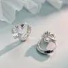 Pendientes de Plata de Ley S925 para Mujer, Chapados en Oro de 18 Quilates, Pendientes de Aro Pequeños Sencillos con Circonita, Lujo Ligero Exquisito Sentido del Diseño Ear Cuff de Nicho
