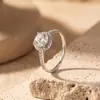 Anillo de Plata de Ley S925 Banyan Tree Venta Caliente Transfronteriza Anillo con Moissanita Redonda Color D Moda Lujo Ligero Anillo de Dedo Regalo de Propuesta